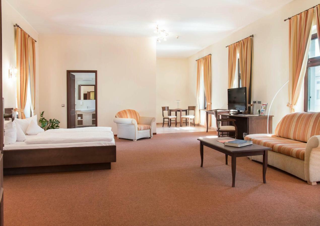 Hotel Alte Canzley Wittenberg Esterno foto